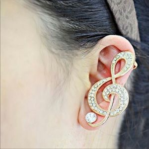 Earring cuff
